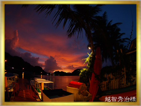 2006水面・陸上部門第1選 <Sunset of Jave cafe>